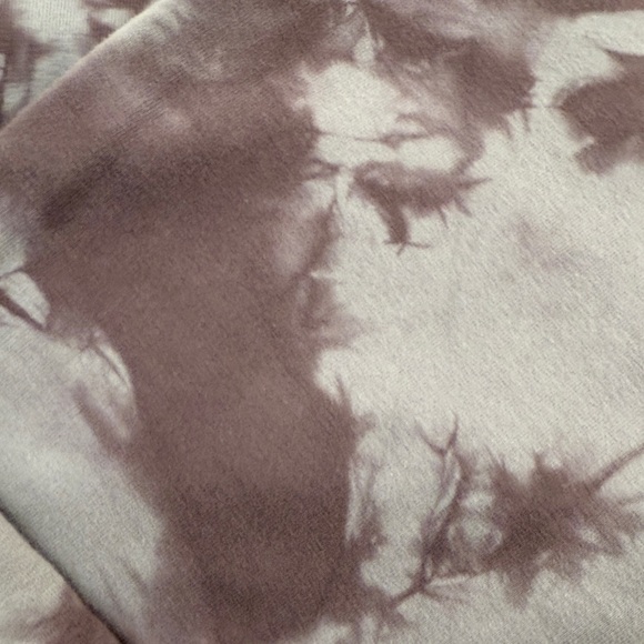 Lululemon Athletica Tie-Dye Sweatshirt - Picture 4 of 8